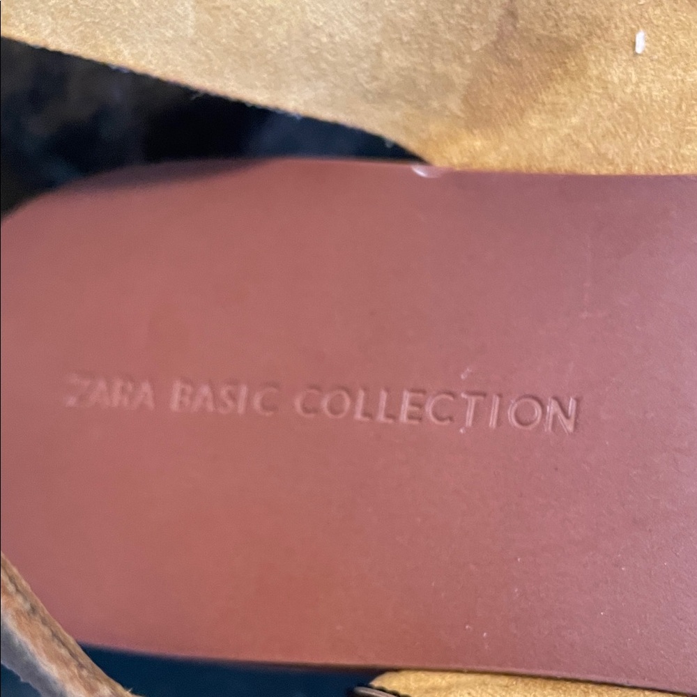 ZARA BASIC COLLECTION Tan Suede Flat Sandals Size 37/6.5 💥🆕💥 - Picture 5 of 10